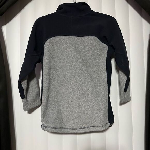 Gap boys sweater , 2 front zip pockets, 3/4 front zip, Black/grey - Picture 6 of 6